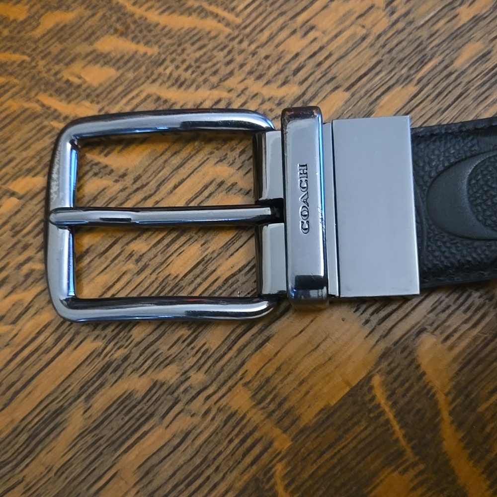 COACH HARNESS REVERSIBLE LEATHER BELT LOGO SMOOTH CALF LEATHER BLACK 1.5 IN WIDE - Picture 4 of 12